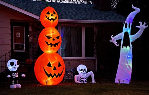 Halloween Inflatables (3) - ViewBug.com