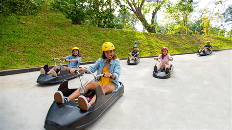 Family-friendly outdoor activities in Sentosa