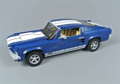 LEGO 10265 Ford Mustang review | Brickset