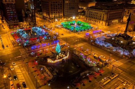 The Best Christmas Lights in Northeast Ohio (2023) - Travel Inspired Living