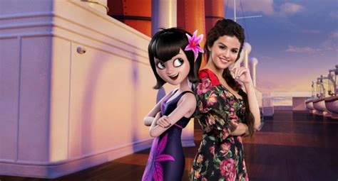 Hotel Transylvania 3: Summer Vacation cast pose with their characters in new promo images