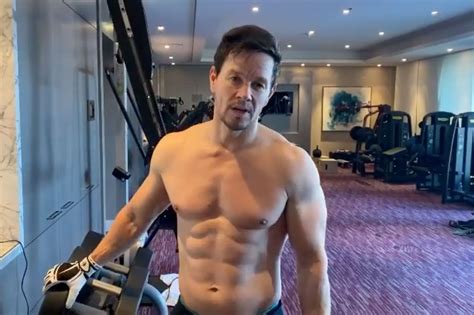 Mark Wahlberg's Brutal 'Superman' Workout Could Banish Your Back Pain