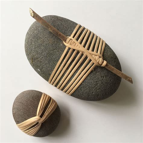 Japanese stone wrapping | Stone wrapping, Stone art, Rock crafts