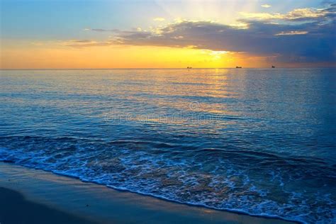 Sunrise Over Atlantic Ocean Stock Image - Image: 13941929