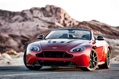 Aston Martin V12 Vantage S Roadster - Throttle Addicted