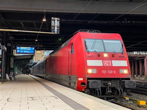 101 130-3 mit NightJet 490 von Wien Hauptbahnhof nach Hamburg-Altona ...