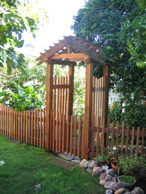 Best 25+ Arbor gate ideas on Pinterest | Garden arbor with gate, Yard ...