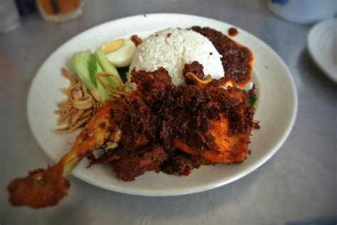 Nasi Lemak @ Ali, Muthu and Ah Hock – GASTROMMUNIST