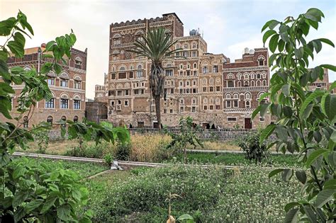 Yemen’s historic city reels from war | The Star