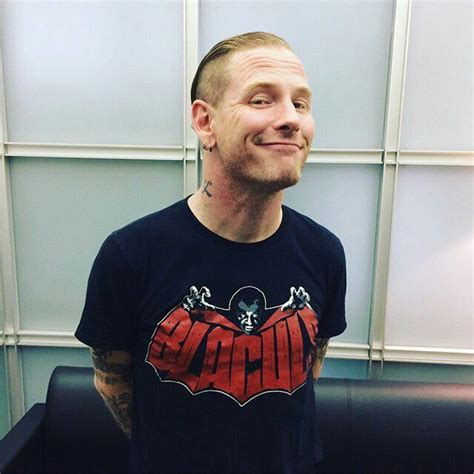 that smile. funny and badass side by side ♥ | Corey taylor, Slipknot ...