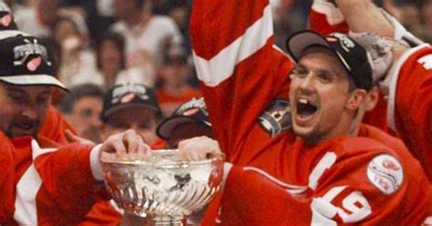 Red Wings Stanley Cup flashback: Steve Yzerman crowned