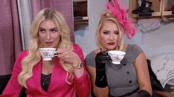 Spill The Tea GIFs - Find & Share on GIPHY