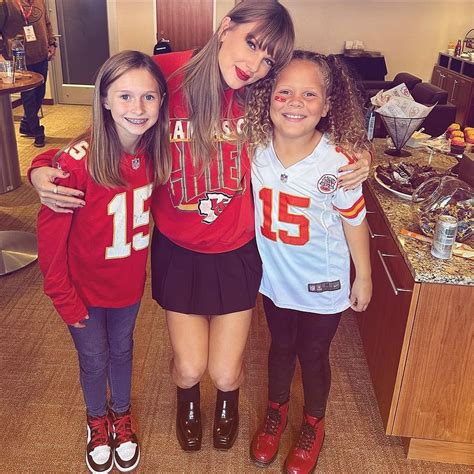 Who is Patrick Mahomes' sister Zoe? Chiefs star's half sister poses with Taylor Swift during 31 ...