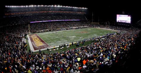 Vikings To Use Gophers' Stadium While New One Is Built - CBS Chicago