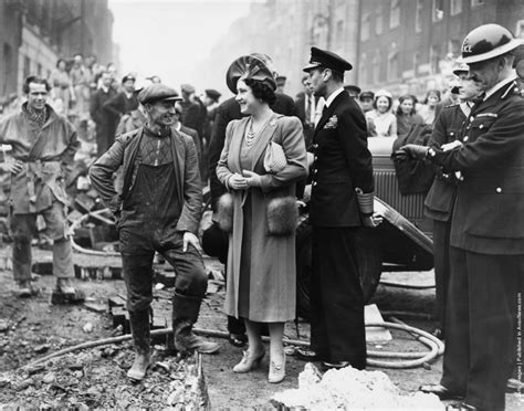 It Was Dangerous Living in a Big City During the War. See 14 Amazing Historical Photos of London ...