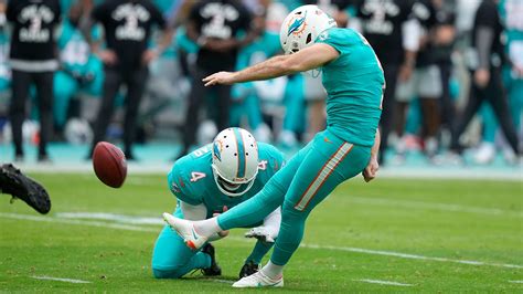 Dolphins' Jason Sanders kicks go-ahead field goal to lift Miami into ...