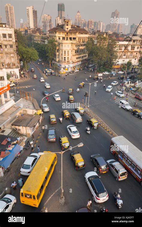 Aerial view of traffic in central Mumbai Stock Photo - Alamy