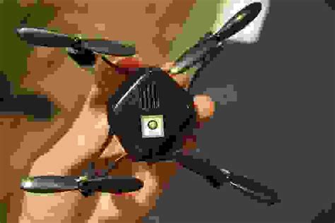 The Palm-Sized Zano Quadcopter Is the Little Drone That Could - Reviewed