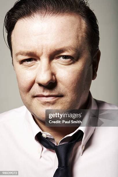 414 English Comedian Ricky Gervais Stock Photos, High-Res Pictures, and Images - Getty Images