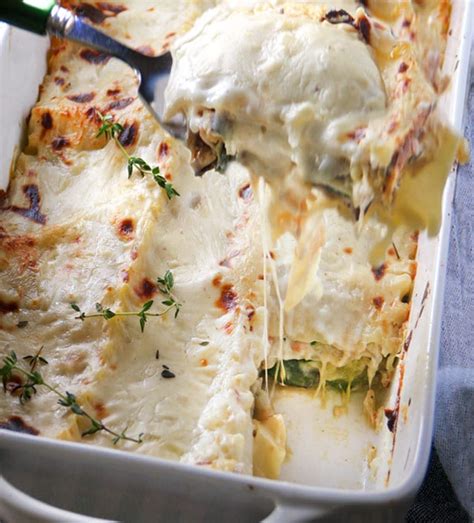 vegetable lasagna with white sauce zucchini