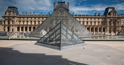 Louvre Museum Highlights: 2-Hour Private Guided Tour | GetYourGuide