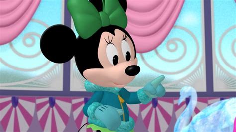 Mickey Mouse Clubhouse: Minnie's Winter Bow Show - Disney Junior ...