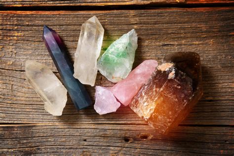 Your Guide to Healing Stones and Crystals