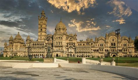 Laxmi Vilas Palace Vadodara Timings, History, Ticket Price - Gujarat Darshan Guide