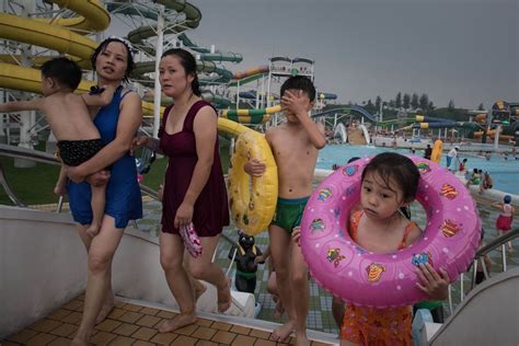 Inside North Korea: Extraordinary Photos of Everyday Life Made More so by Just How Ordinary They ...