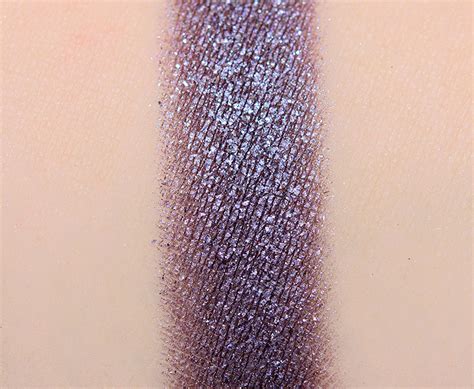 Huda Beauty Empowered Eyeshadow Review & Swatches