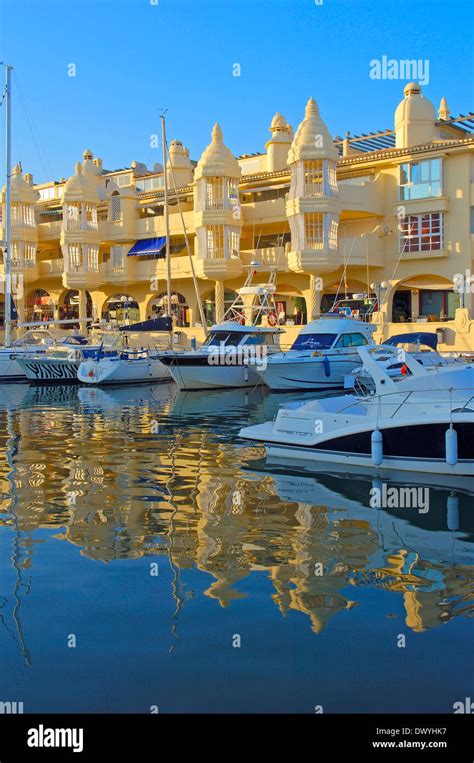 Puerto marina benalmadena hi-res stock photography and images - Alamy