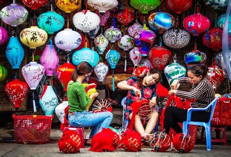 Hoi An Lantern Making Tour- Lantern Making Workshop - Culture Pham Travel