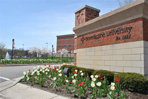 Benedictine University - Unigo.com