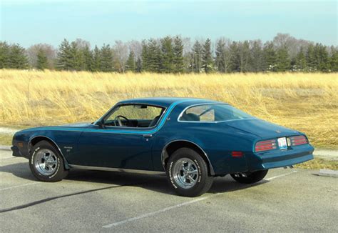 Car of the Week: 1976 Firebird Esprit - Old Cars Weekly