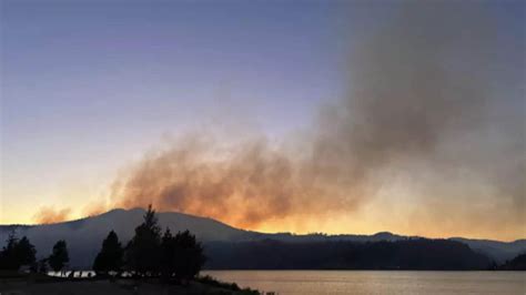 Washington state wildfire threatens homes, farms, fuel pipelines ...