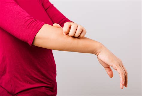 What Causes Itchy Skin (Pruritis) and How to Treat It?