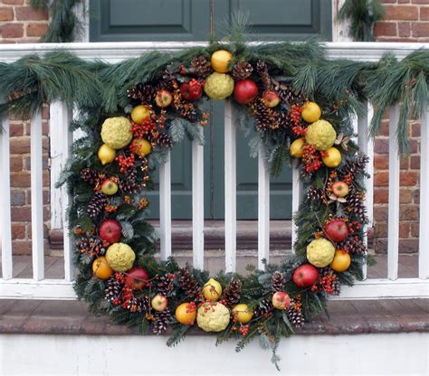 Fruit & Pine Cone Christmas Wreath | Every Christmas Season … | Flickr