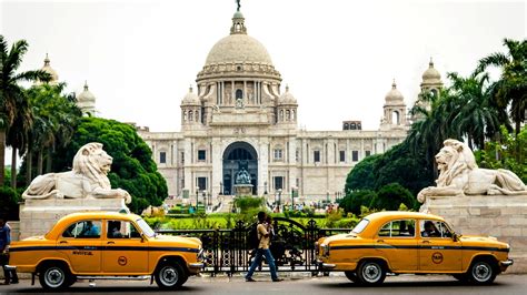 Experience the City of Joy: How to Explore Kolkata Like a Local - Tusk ...