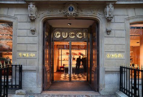 Gucci store in Paris editorial image. Image of luxury - 205210725