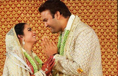 Mukesh & Nita Ambani Nana-Nani Now As Isha-Anand Piramal Become Parents ...