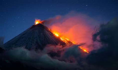 Volcano Yosemite | Volcano Erupt