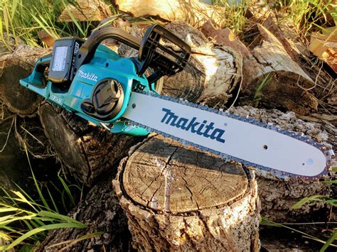 Makita Cordless Chainsaw Review - The LXT X2 with 36 Volts of Juice
