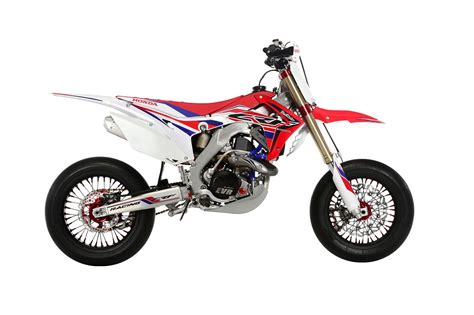 mondial xtreme 150 yi supermotoya çeviren varmı