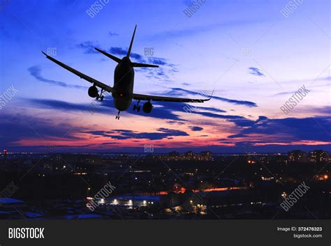 Plane Landing Night Image & Photo (Free Trial) | Bigstock