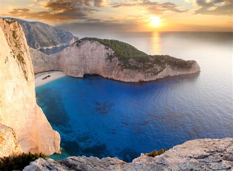 Navagio, Greece: Zakynthos’ Breathtaking “Shipwreck Beach” – The Vale Magazine