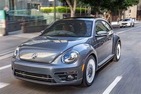 2019 Volkswagen Beetle Features And Specifications | Psoriasisguru.com