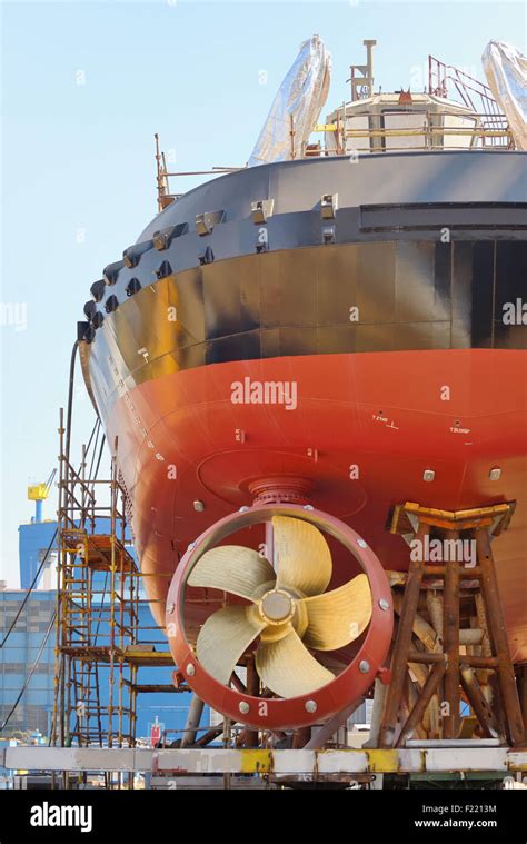 Ship building hi-res stock photography and images - Alamy