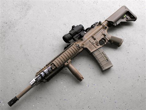 Knights Armament KAC SR15 SR 15 E3 Taupe LNIB, PICS SPF to easttxshooter - AR15.COM