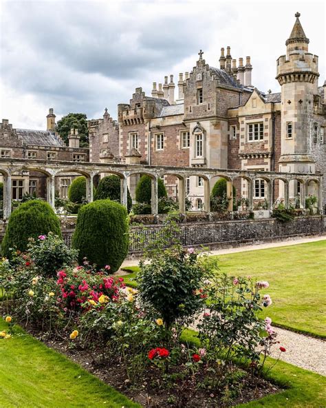 The beautiful Abbotsford House and its gardens, Scottish Borders ...