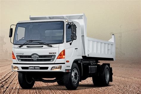 A variety of options with the Hino 500 series - Truck & Trailer Blog